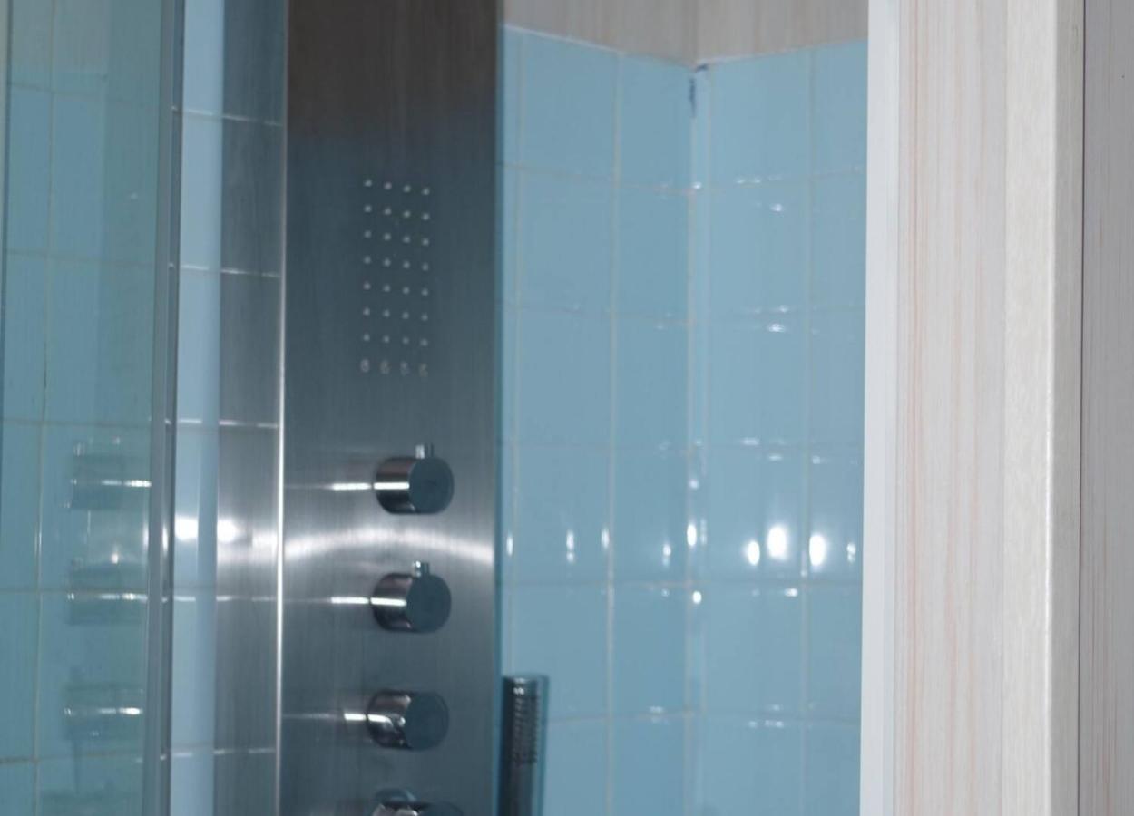 L'Appartement 90M2 Climatise アヴィニョン エクステリア 写真